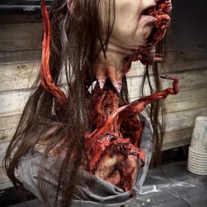 The Thing Ophidia Horror Collector Bust - Image 4